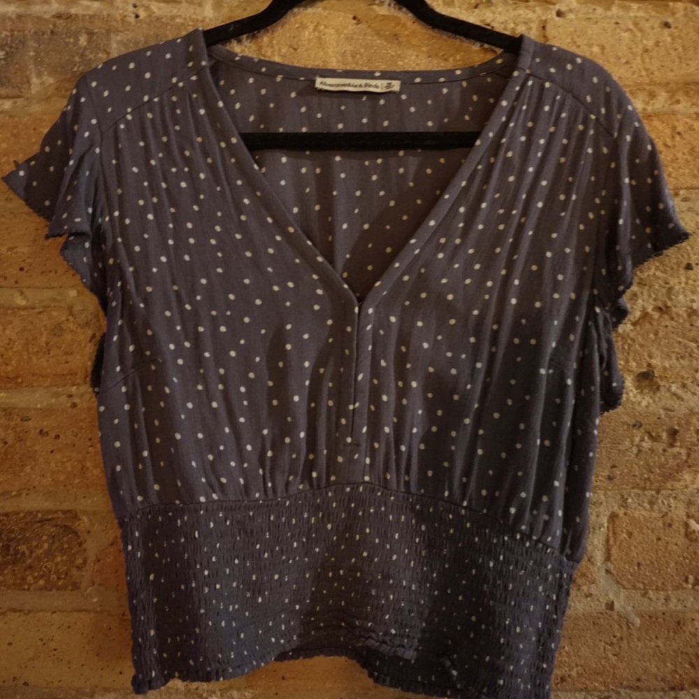Abercrombie Flowy & Fitted Blouse